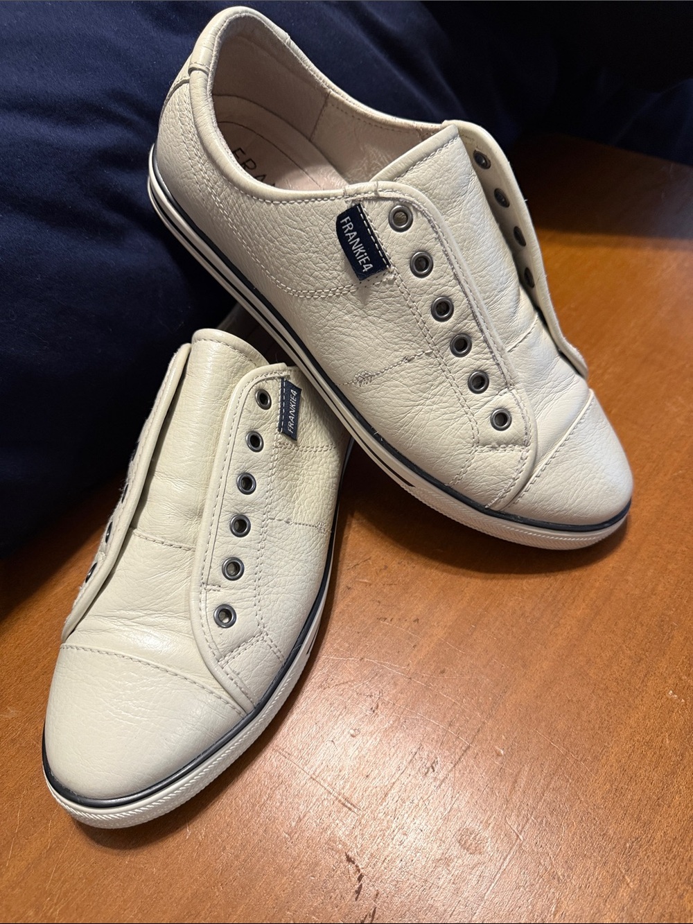 EUC Frankie4, saving souls Casual Slip-On Sneakers for Women in Cream– size 9